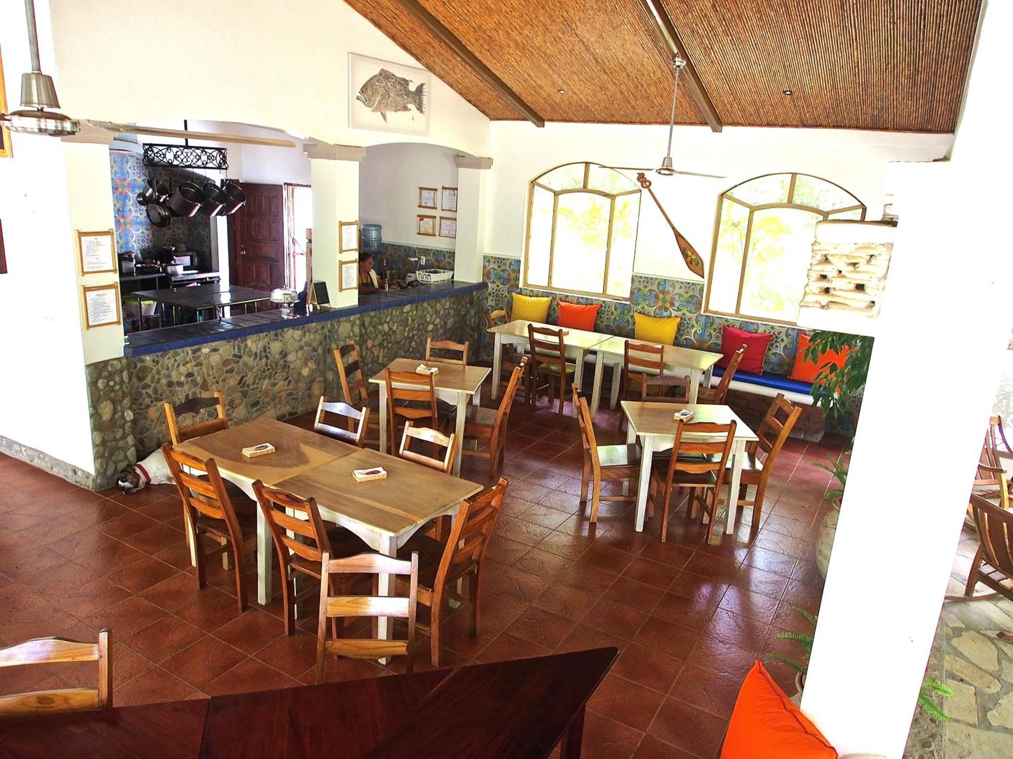 Hotel Surf Sanctuary El Limón Esterno foto